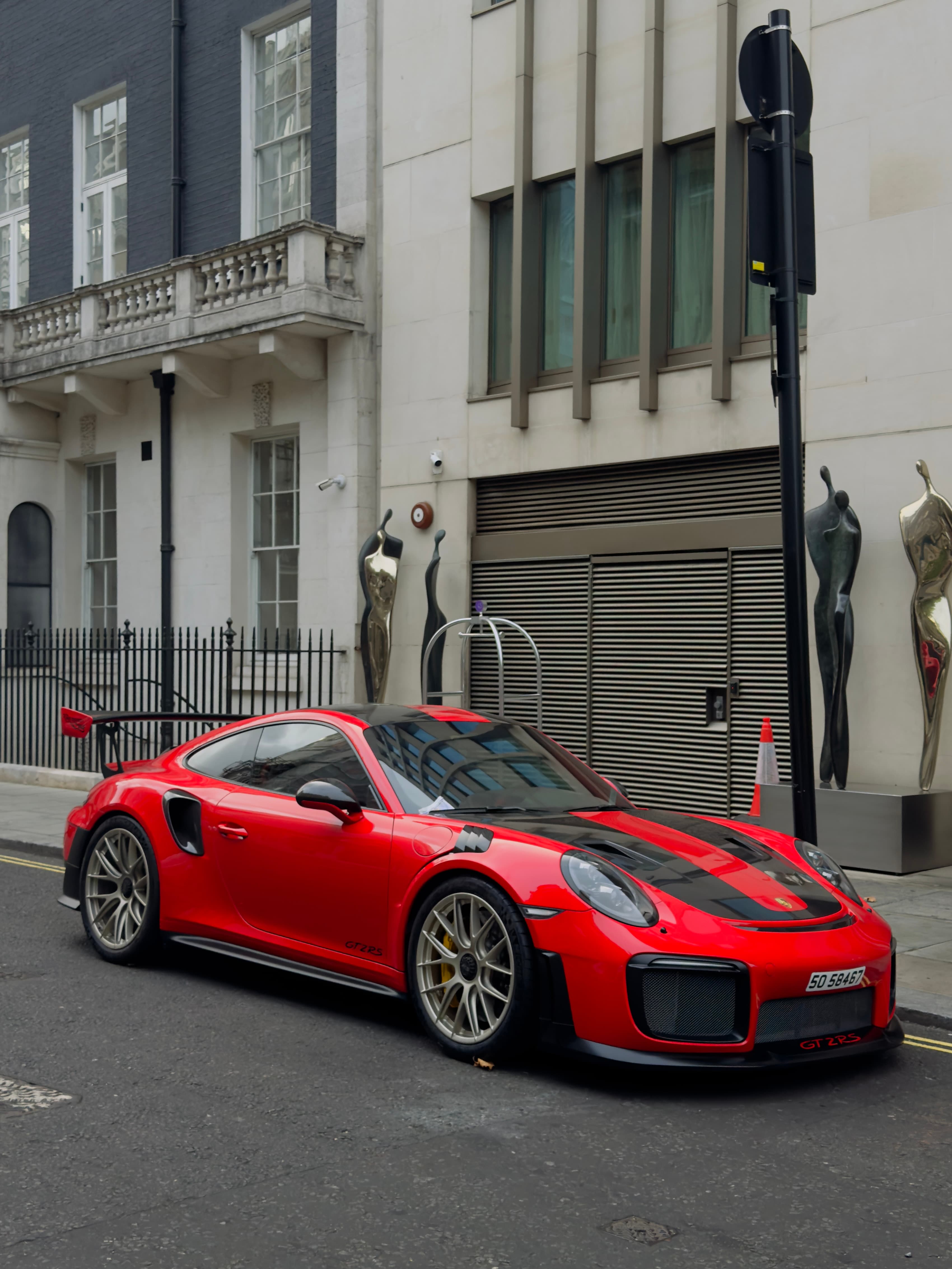 Porsche GT2 RS Weissach 2019